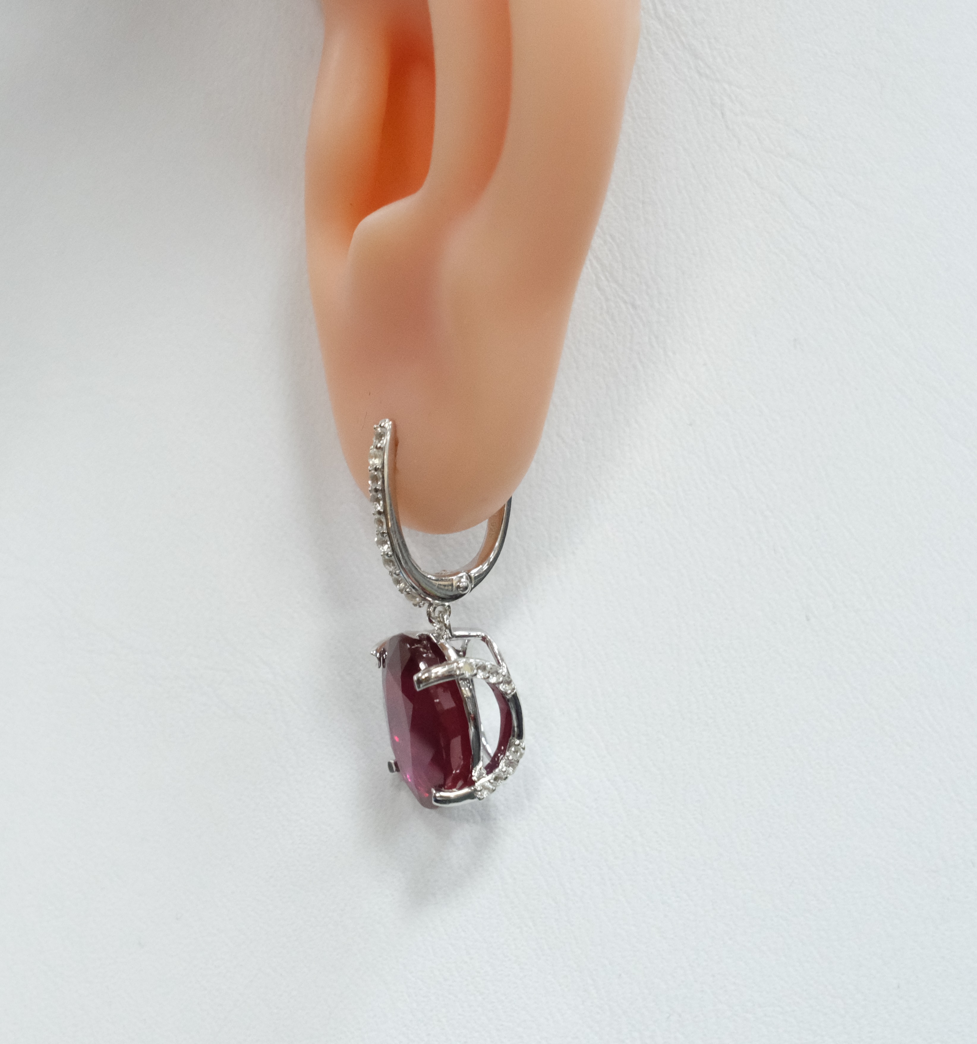 Серебряные серьги с рубинами
